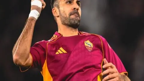 “中亿丰赞助2025全国桨板冠军赛苏州站：桨板高手共聚苏州名城竞技盛事”